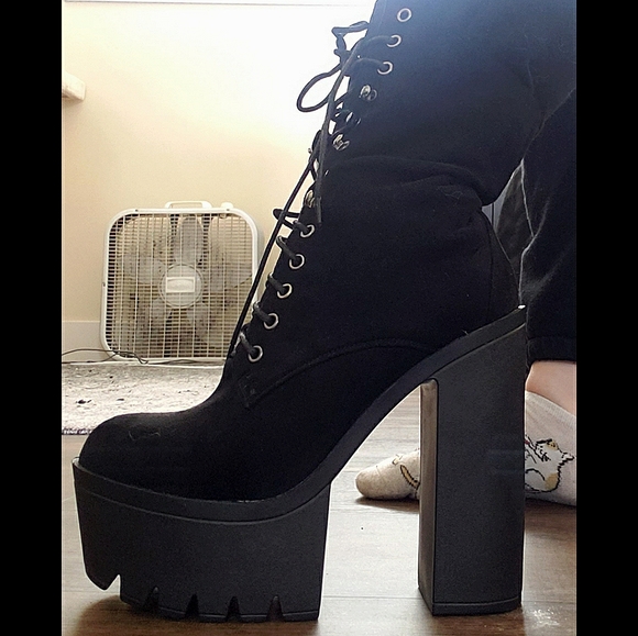 Iron Fist suede platform boot creature ofthe night - Picture 3 of 7